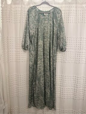 Hyacinth House Light Seafoam Green Printed Maxi Dress